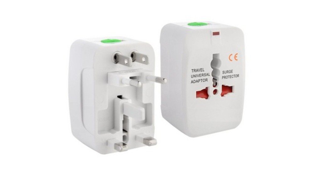 b6eebf2a-acd8-11ee-9b4f-96e986587719_____.jpg מתאם שקע אוניברסלי לכל העולם Universal Travel Adapter – תמונה 1